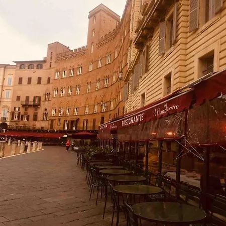 Проживание в семье Sweet Old Historic Center